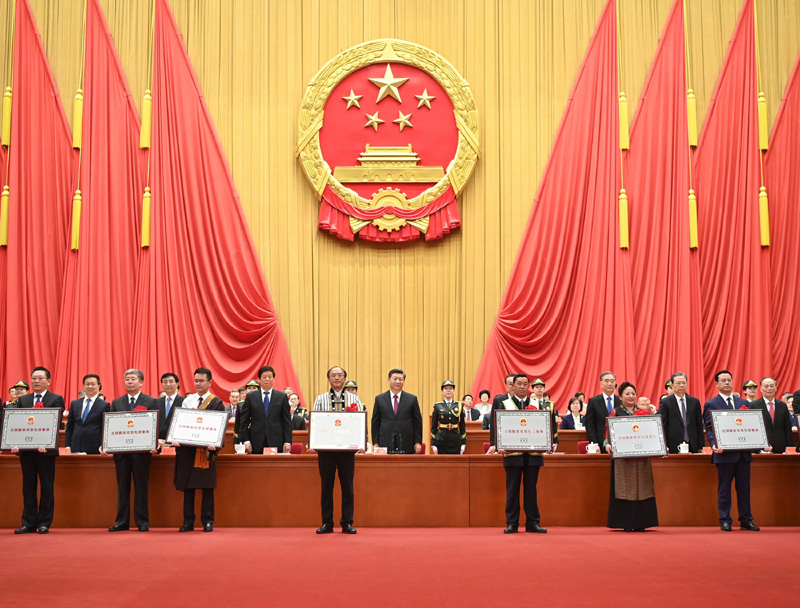 全国脱贫攻坚总结表彰大会隆重举行 习近平向全国脱贫